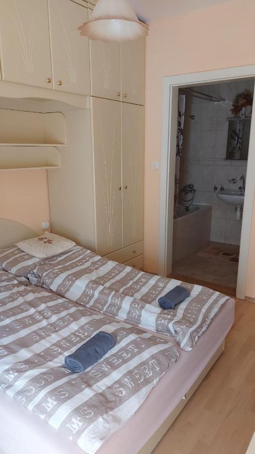 David Apartman Gyula Exteriör bild