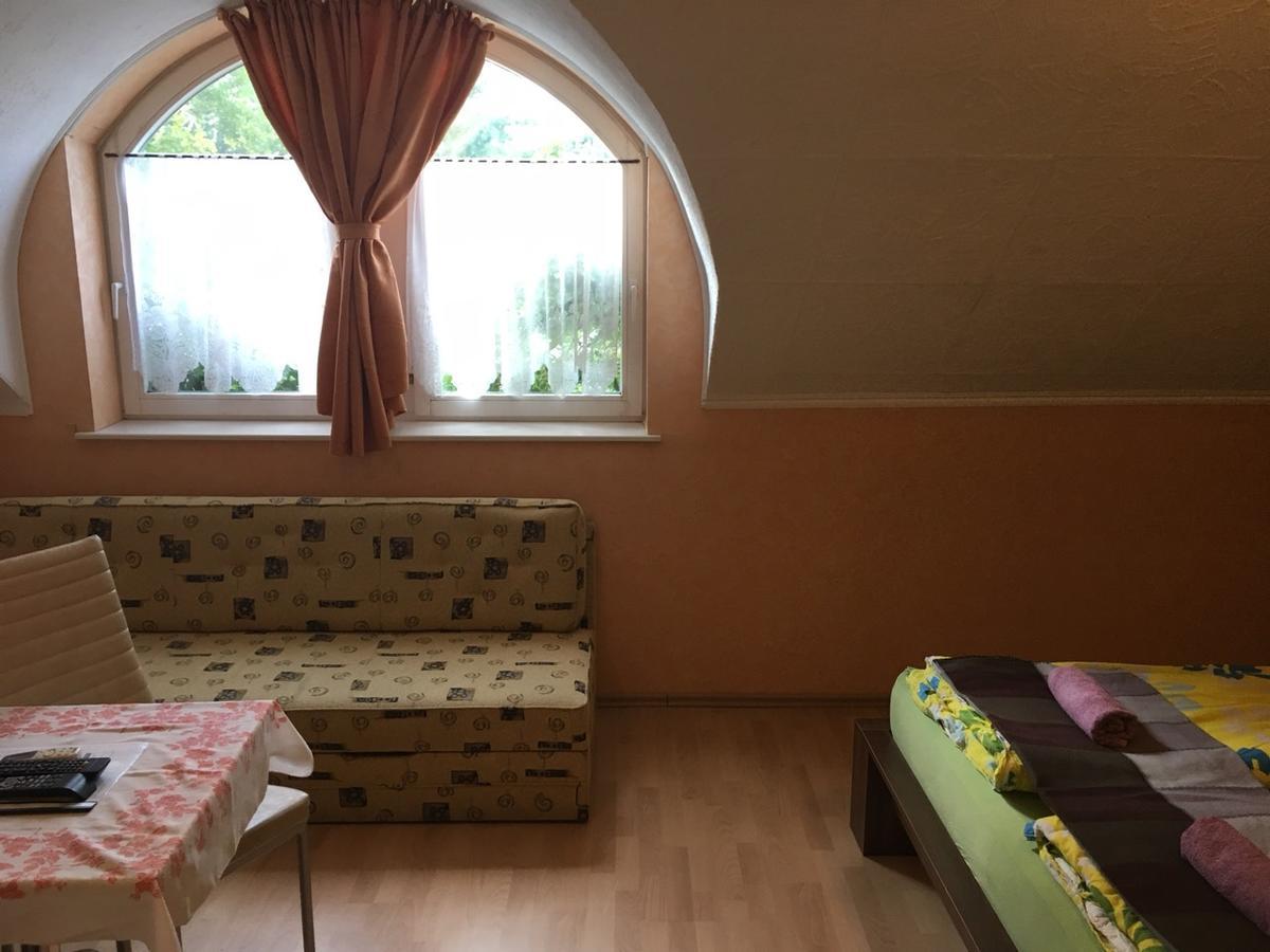 David Apartman Gyula Exteriör bild